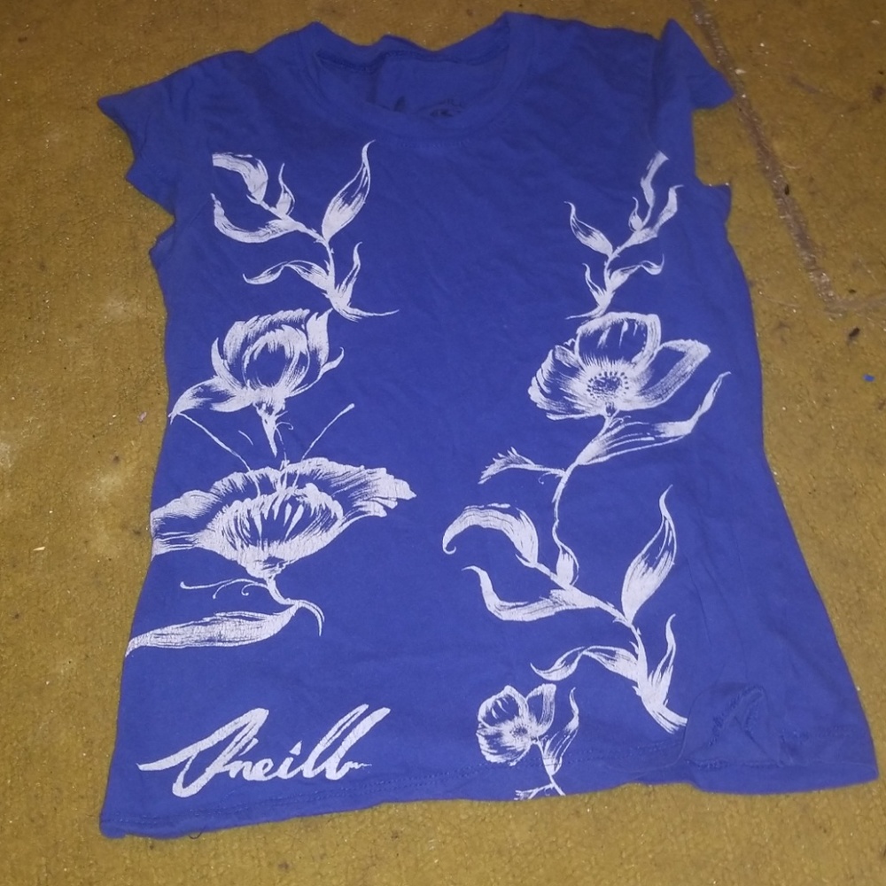 Tee